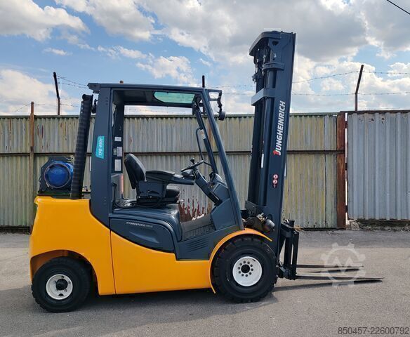 LPG-Gabelstapler Jungheinrich TFG 430s 1555h/ 4.3m/ 4v