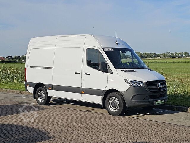 High-roof van MERCEDES-BENZ ESPRINTER 314 L2H2 81 kWh LED