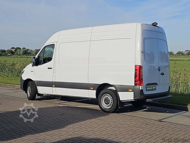 High-roof van MERCEDES-BENZ ESPRINTER 314 L2H2 81 kWh LED
