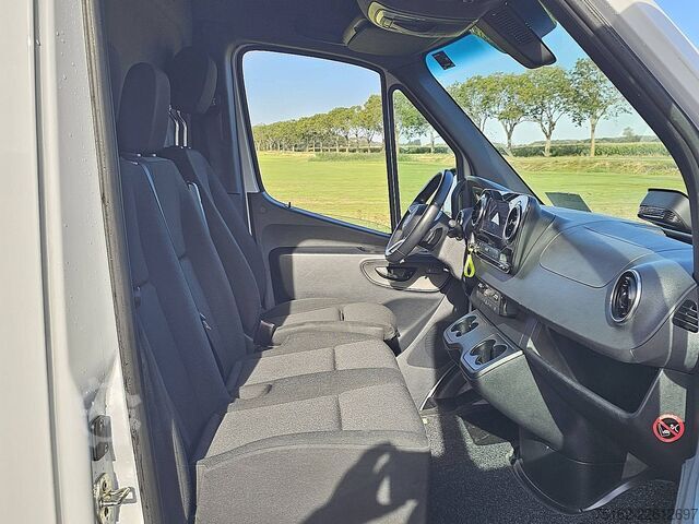 High-roof van MERCEDES-BENZ ESPRINTER 314 L2H2 81 kWh LED