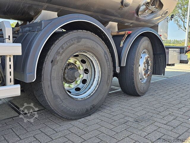 Tanker truck SCANIA G410 XT,milktank