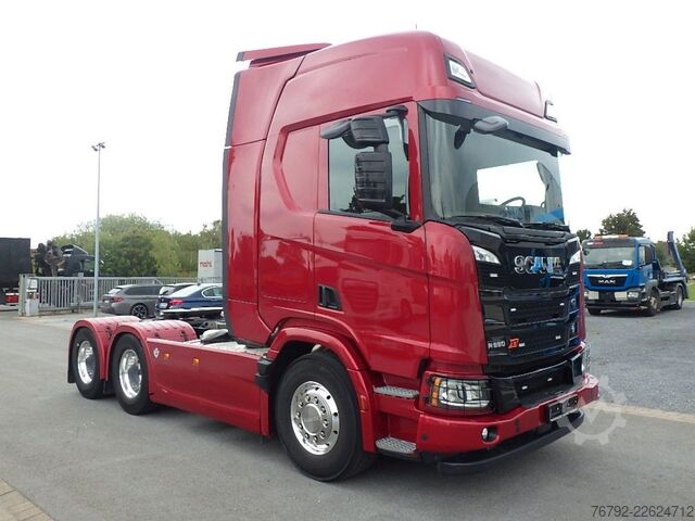 Heavy-duty truck SCANIA R 660 XT 6x4 B /Ret./Hydr./ALCOA /Leder/Vollluft