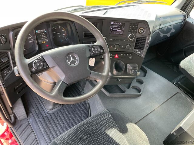 Standard tractor unit MERCEDES-BENZ Arocs 1848/ 4x4H/ AC/ 2K-Kipphydr./ LOF Zul.