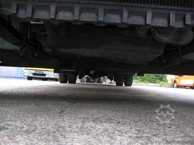 Custom body truck MAN 8.163 Friseurmobil 4 Arbeitsplätze *TÜV 08-2027*
