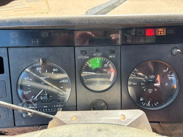 Kipper LKW MERCEDES-BENZ 1824 AK  Kipper Kran