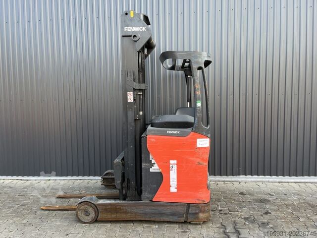 Schubmaststapler Linde R14-01