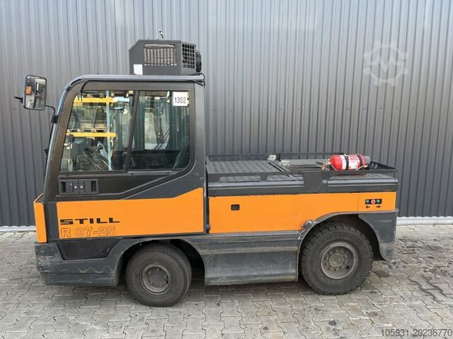 Schlepper Still R07-25