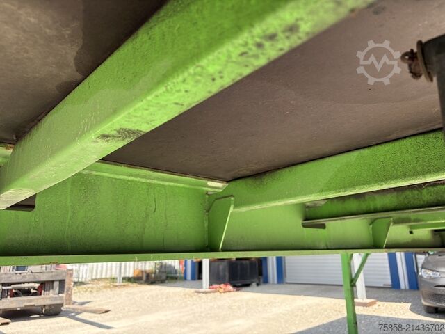 Wechselbrücke mit Pritsche Krone Baustoff 7,45 Multilockrahmen Türen