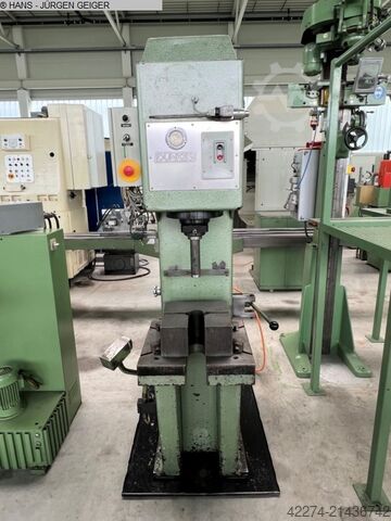 Hydraulic Press DUNKES HR16