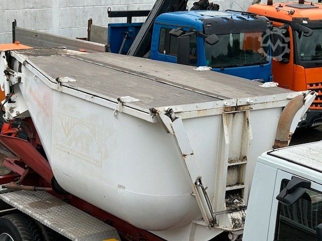 Tipper truck IVECO 410 TRAKKER Wechselsystem Kipper + Asphaltmulde