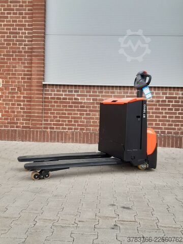 Electric Pallet Truck BT LWE140  (Lithium ION)