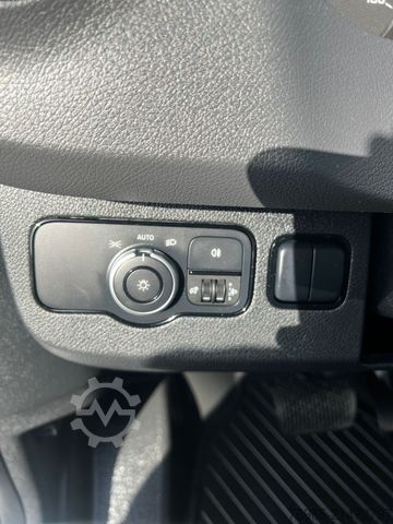 High top van MERCEDES-BENZ Sprinter 314 MAXI KOFFER AUTOMATIK KLIMA AHK