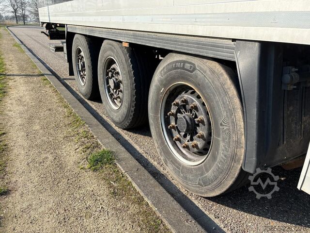 Refrigerated/freezer transport Krone N/A Carrier Vector 1350 / Liftaxle / Loading li...