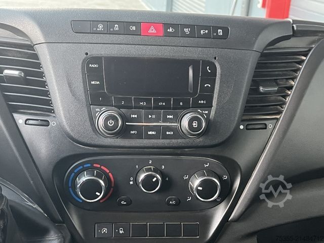 Tipper van IVECO Daily 35S16 DoKa Klima AHK 7-Sitzer Start/Stop