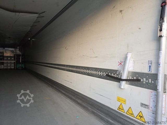 Kühlauflieger KRONE Tiefkühler, Carrier Vector 1550, 2 x Liftachse