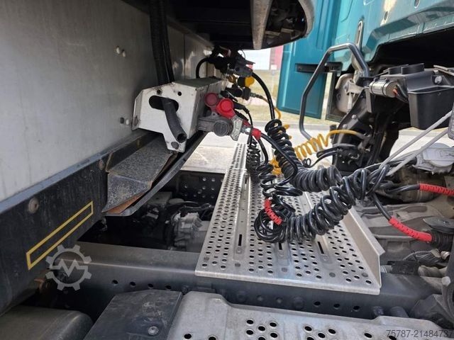 Kühlauflieger KRONE Tiefkühler, Carrier Vector 1550, 2 x Liftachse