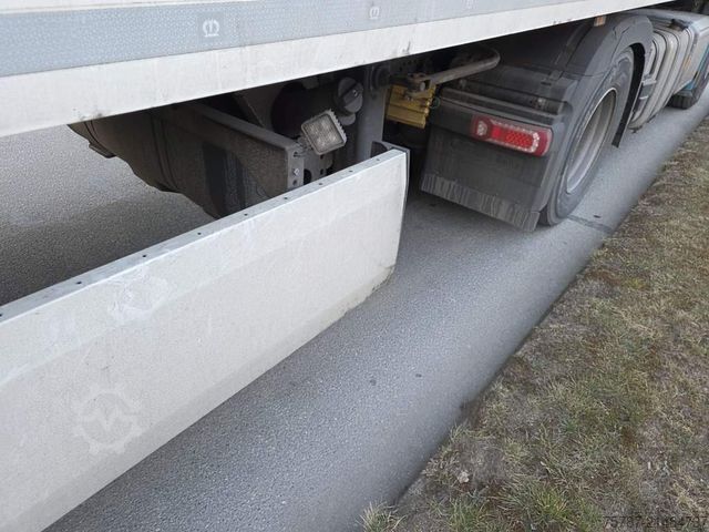 Kühlauflieger KRONE Tiefkühler, Carrier Vector 1550, 2 x Liftachse