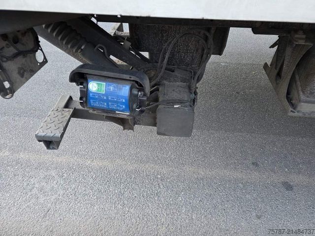 Kühlauflieger KRONE Tiefkühler, Carrier Vector 1550, 2 x Liftachse