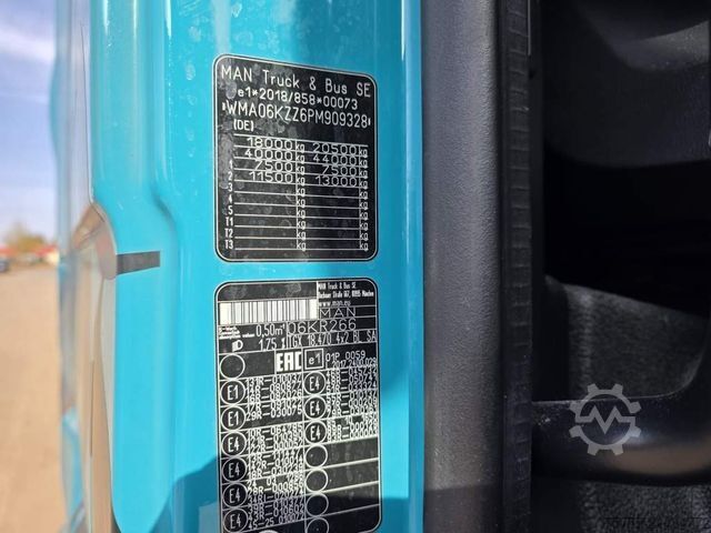 Standard tractor unit MAN 18.470 TGX XXL, Kompressor+2 Kreishydraulik,Reta