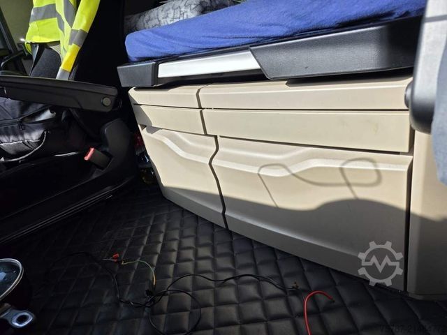 Standard tractor unit MAN 18.470 TGX XXL, Kompressor+2 Kreishydraulik,Reta