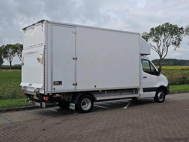 Suitcase MERCEDES-BENZ SPRINTER 516 trekhaak 3500kg EUR6