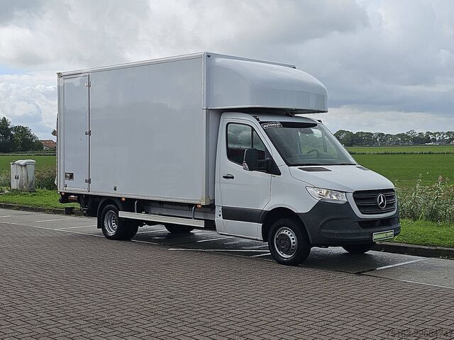 Suitcase MERCEDES-BENZ SPRINTER 516 trekhaak 3500kg EUR6