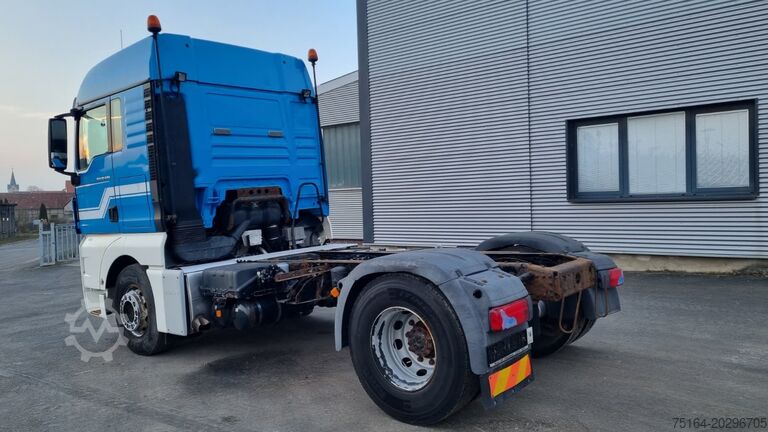 Standard SZM MAN TGX 18.440 4x2 LLS