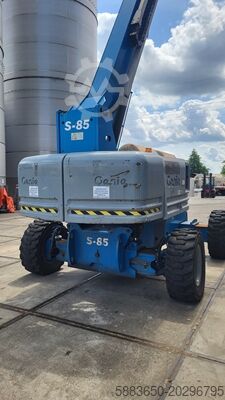 Teleskop-Arbeitsbühne Genie S 85