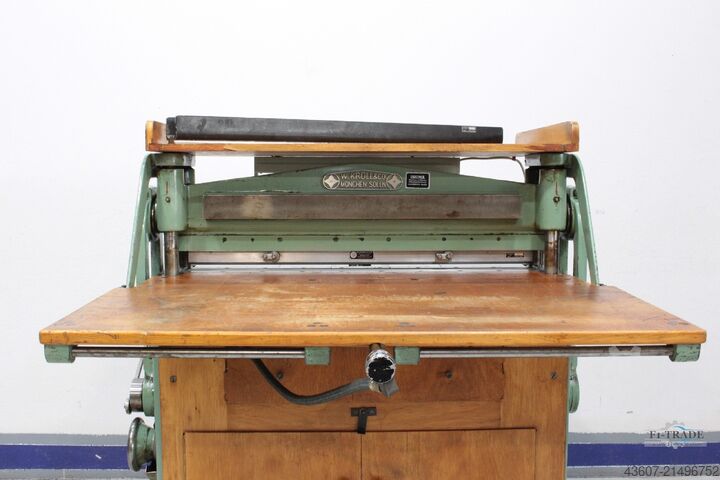 Nut - Perforiermaschine / Creasing - Perforation machine W. Kroll & Co. 