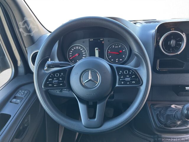 Kastenwagen Mercedes-Benz Sprinter 319 CDI Kasten  Klima Standh. LED Schwingsitz