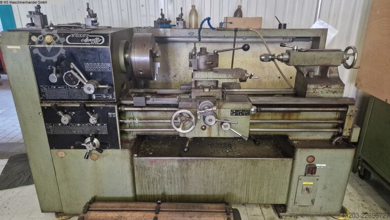 Leit- und Zugspindeldrehmaschine VOEST-ALPINE Apollo 520