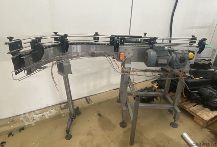 1 lot of bottle conveyors  