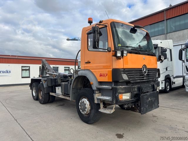 Roll-off tipper truck MERCEDES-BENZ ATEGO 2628 * 6 x 4*LIFTACHSE*KLIMA*WINTER/SCHILD