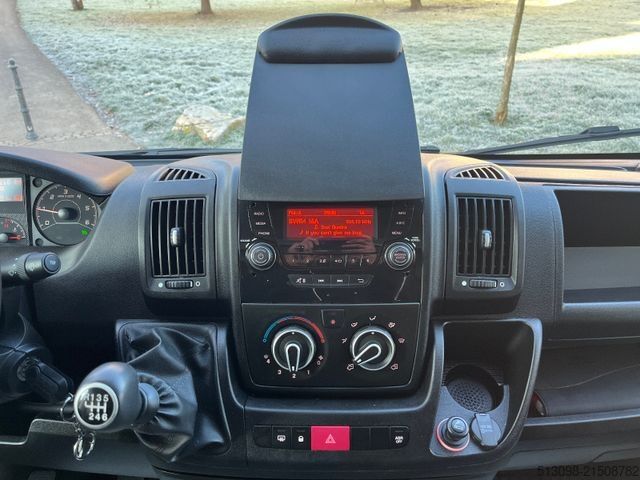 Transporter mit Koffer CITROEN JUMPER XXL KOFFER MIT PORTALTÜREN TEMPOMAT LED