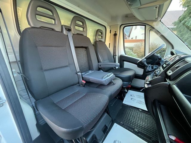 Transporter mit Koffer CITROEN JUMPER XXL KOFFER MIT PORTALTÜREN TEMPOMAT LED