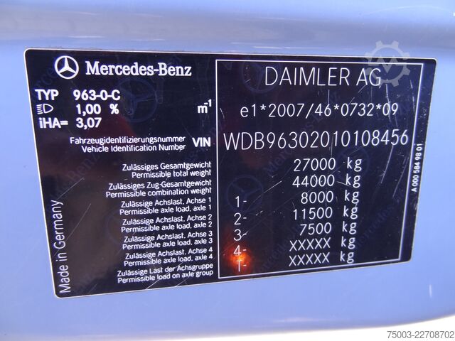 Truck mounted crane Mercedes-Benz Actros 2533 6X2 HMF 1820 Langmaterial