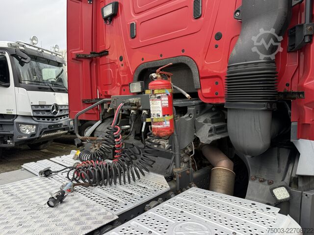 Heavy-duty truck Mercedes-Benz Arocs 2642 LS 6X4