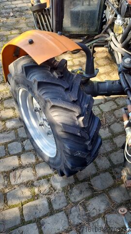 Traktor Pronar 320AMK
