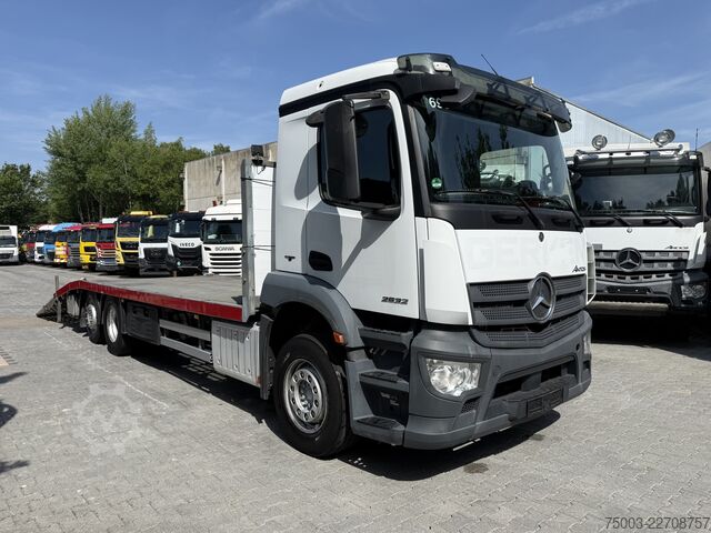 Autotransporter LKW Mercedes-Benz Actros MP4 2532 6X2 Maschinentransporter