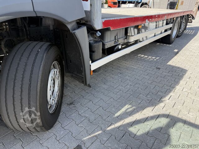 Autotransporter LKW Mercedes-Benz Actros MP4 2532 6X2 Maschinentransporter