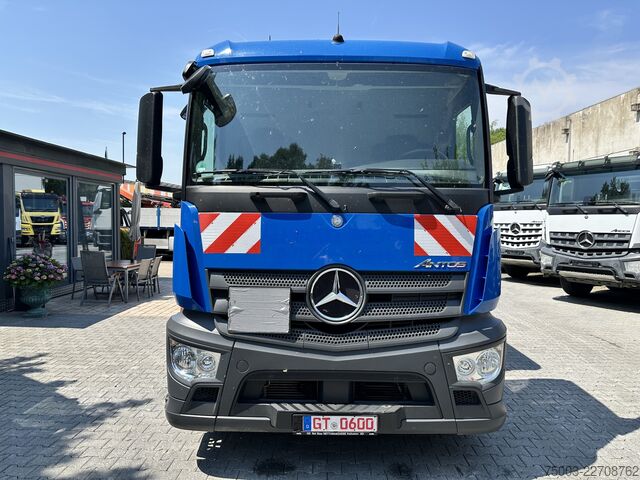 LKW mit Tankaufbau Mercedes-Benz Actros MP4 1832 / Lindner & Fischer