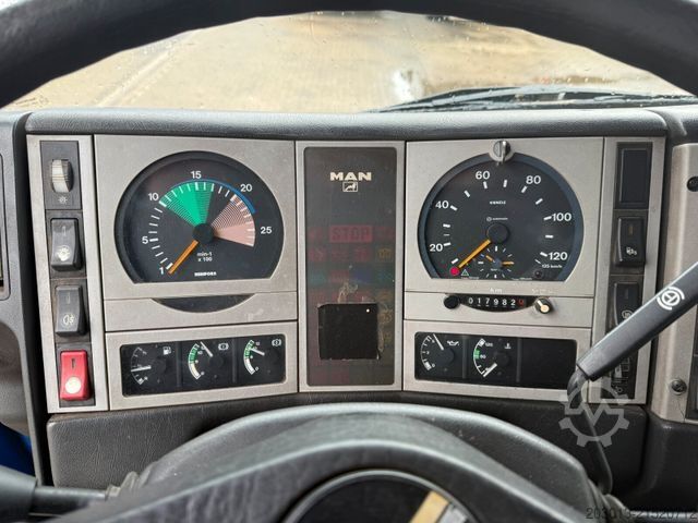 Autokran MAN TGS 26.400 6x2 Kipper + Kran LogLift F105Z77A