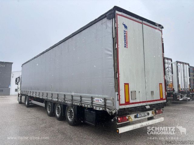 Auflieger mit Pritsche & Plane Schmitz Cargobull Semitrailer Curtainsider Mega