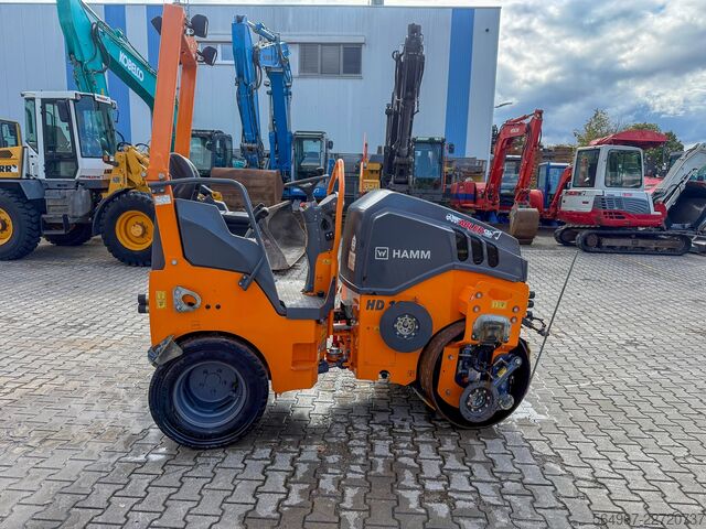 Kombiwalze hamm HD12 i VT 24 kW Kantenschneiderad