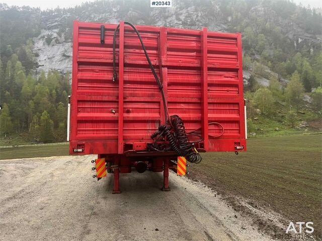 Low loader Damm SE-51M 3 axle Machine trailer w/ hydraulic driving