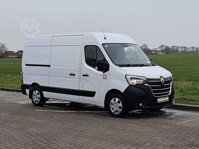 Hochdachkombi RENAULT MASTER 2.3 L2H2 RED-Edition AC!