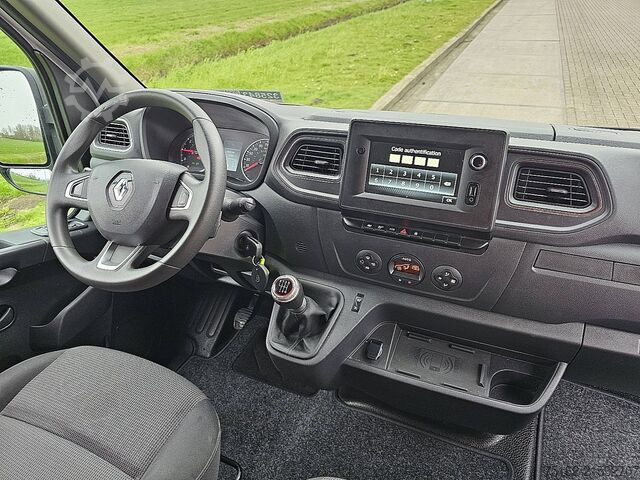 Hochdachkombi RENAULT MASTER 2.3 L2H2 RED-Edition AC!