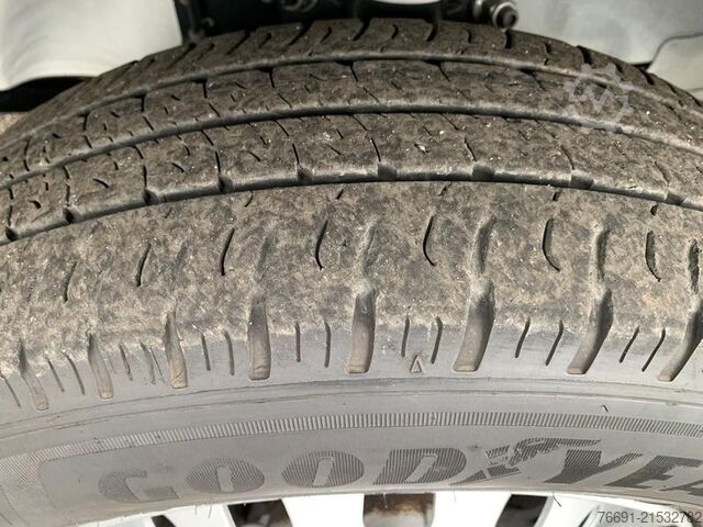 Transporter mit Kipper Ford Transit 350 Ribaltabile   Km 63.000