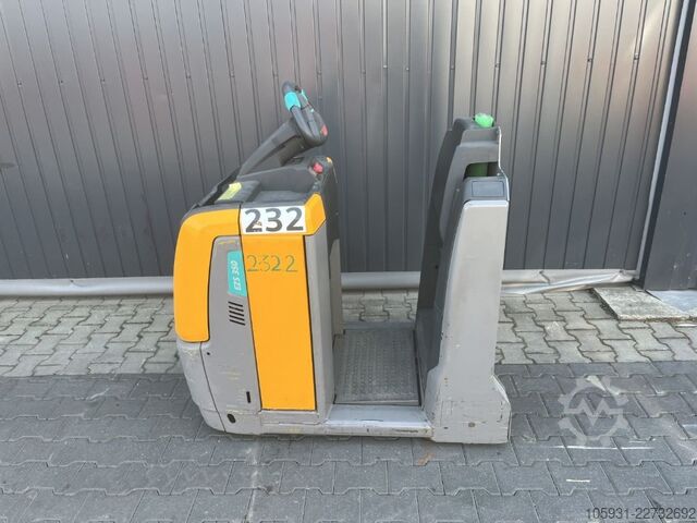 Schlepper Jungheinrich ESZ350