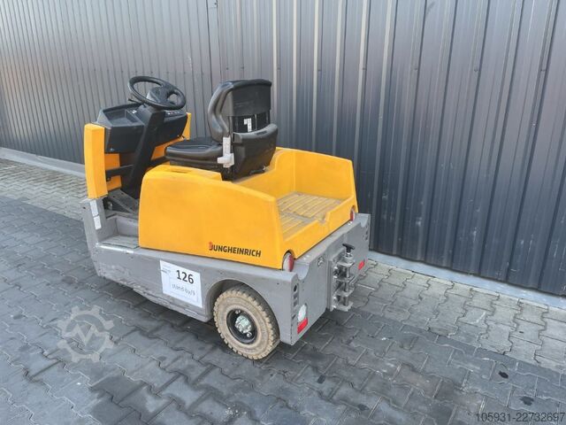 Schlepper Jungheinrich EZS570